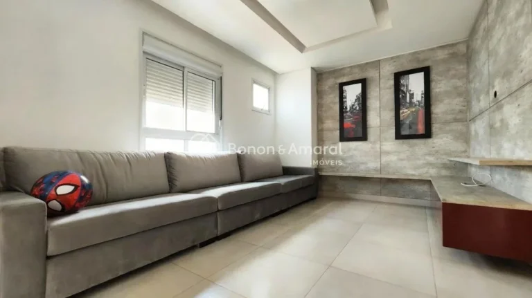 Imagem Lindo apartamento em andar alto, com sol da manhã e uma vista privilegiada. Originalmente com três...