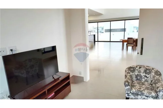Imagem Casa a venda com 3 suítes, office independente e 3 vagas no condomínio Reserva Saint Paul em Itu.