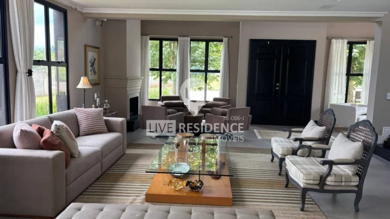 Imagem Casa de Alto Padrão no Residencial 7 Lagos - Estilo Inglês, Sofisticada!