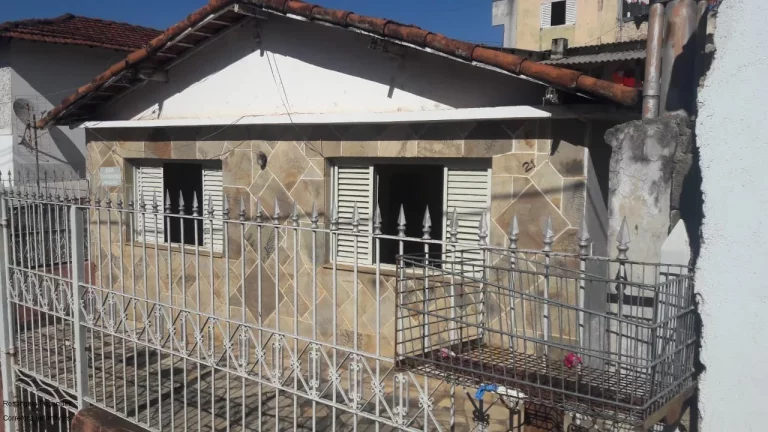 CASA RESIDENCIAL em POÇOS DE CALDAS - MG, JARDIM SANTA AUGUSTA