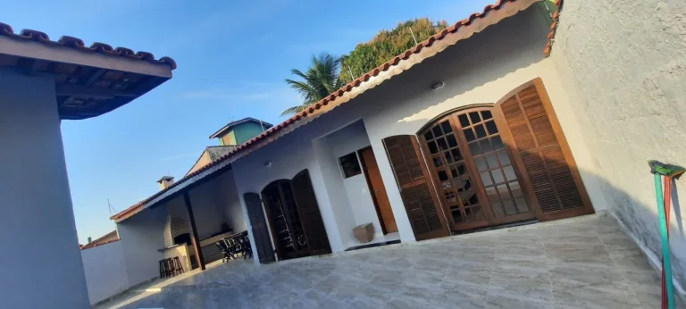 Imagem Casa para Venda em Itanhaém, Parque Augustus, 5 dormitórios, 1 suíte, 3 banheiros, 4 vagas