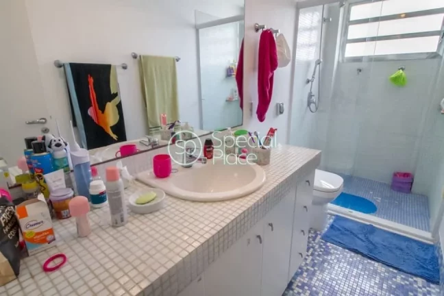 Imagem Linda reforma em apartamento na Alameda Barros. São 213m2 de área privativa, 3 dormitórios ( 1 su...