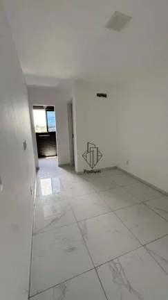 Imagem Apartamento com varanda/sacada no bairro do Portal do Sol- AP2710.