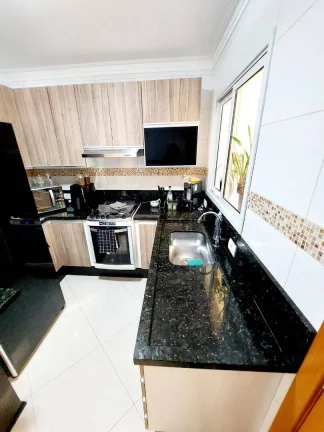 Imagem Sobrado com 2 dormitórios para alugar, 60 m² por R$ 3.135/mês - Utinga - Santo André/SP