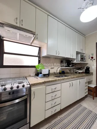 Imagem Este apartamento em andar alto oferece uma excelente distribuição com três dormitórios, sendo um...