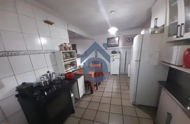 Imagem Casa com primeiro andar à venda próximo ao Shopping Pátio e UNIMA, no Benedito B