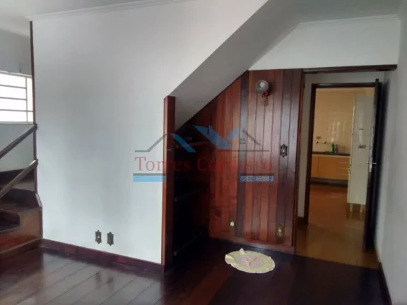 Imagem Sobrado com 3 Quartos e 2 vagas para Alugar residencial ou comercial