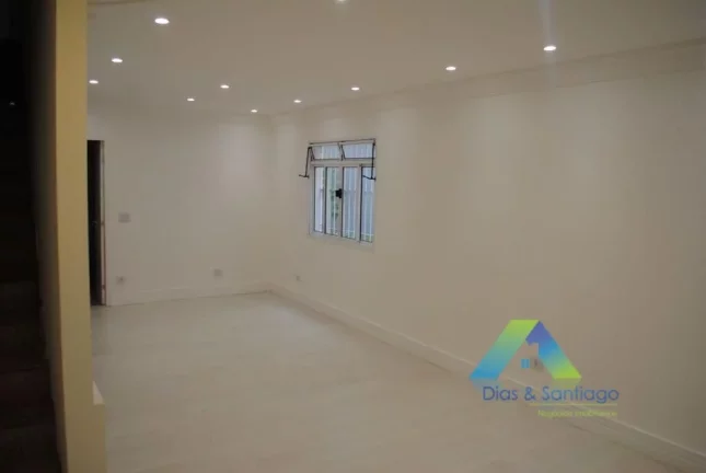 Imagem VILA MARIANA Casa alto padrão 195M², 3 suítes, varanda gourmet, 2 vagas ótima localização e valor !!!