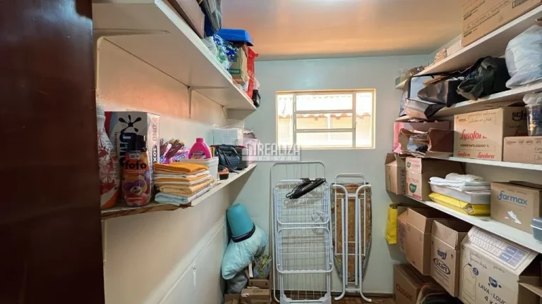 Imagem Casa à venda no bairro Vila Olímpica, Uberaba - 3 dormitórios, suíte, sacada e quintal!