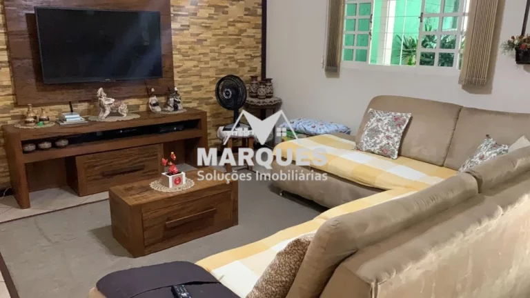 Imagem Casa 3 dorms, c/ 1 salão Comercial 35m2 na frente