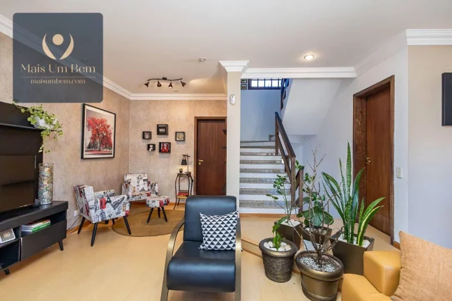 Imagem Sobrado 195 m² com ático, 3 quartos (1 suíte) à venda por R$ 849.900,00- Boa Vista - Curitiba/PR