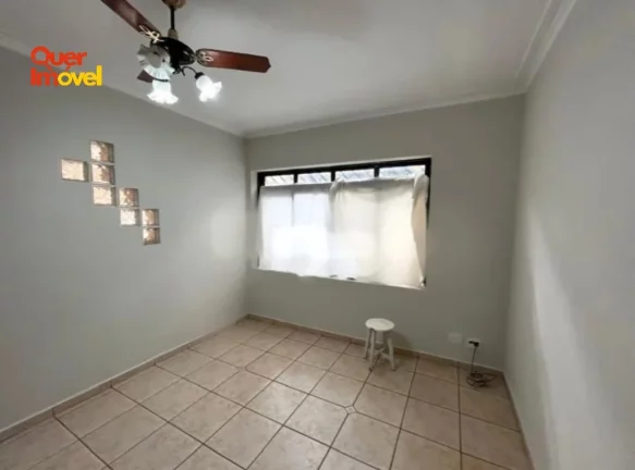 Imagem Imperdível Casa à Venda em Ribeirão Preto-SP, Bairro República! 3 quartos, 1 sala, 2 banheiros, 2 vagas, 125m². Quer Imóvel Negócios Imobiliários!