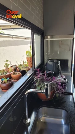 Imagem Casa de Luxo à Venda em Condomínio Exclusivo em Ribeirão Preto-SP - 3 Quartos, 3 Suítes, 2 Salas, 4 Banheiros, 4 Vagas - 145,29m².