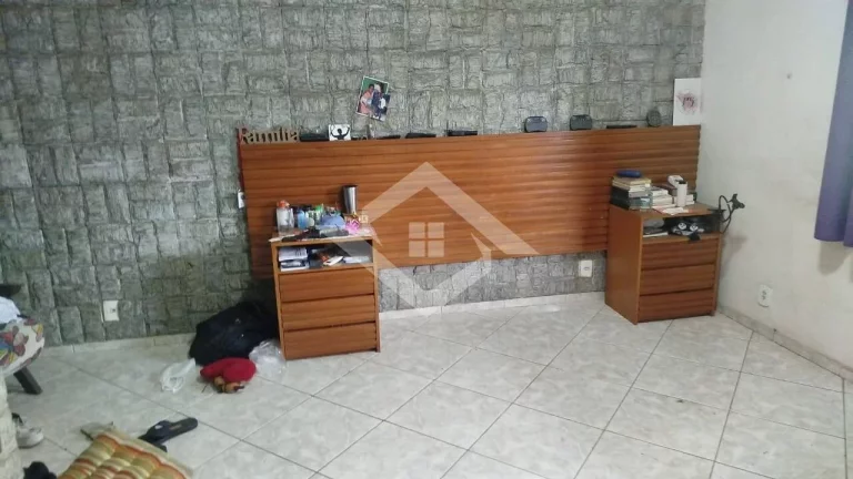 Imagem Casa Triplex para Venda em Campo Grande com 3 Suítes