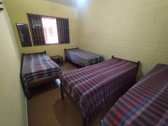 Imagem Casa com 2 dorms, á 500m da Praia, perto do centro à venda em Peruíbe
