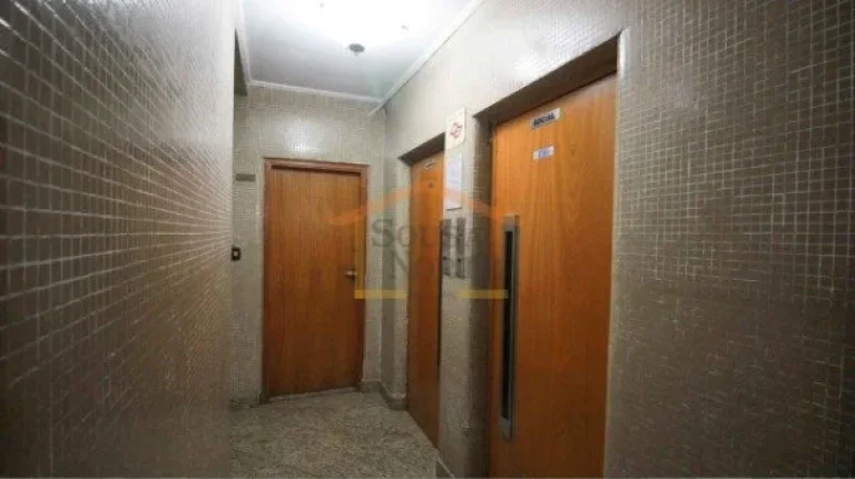 Imagem Apartamento de 78m², reformado, possui 2 dormitórios, sendo 1 com armário embutido, banheiro ampl...