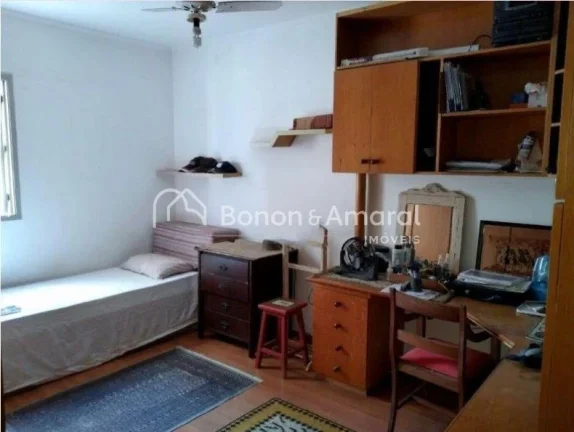 Imagem Localizado em uma das regiões mais desejadas de Campinas, este apartamento no Cambuí oferece confo...
