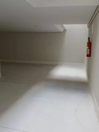 Imagem Alugo apto no 3º andar com cobertura