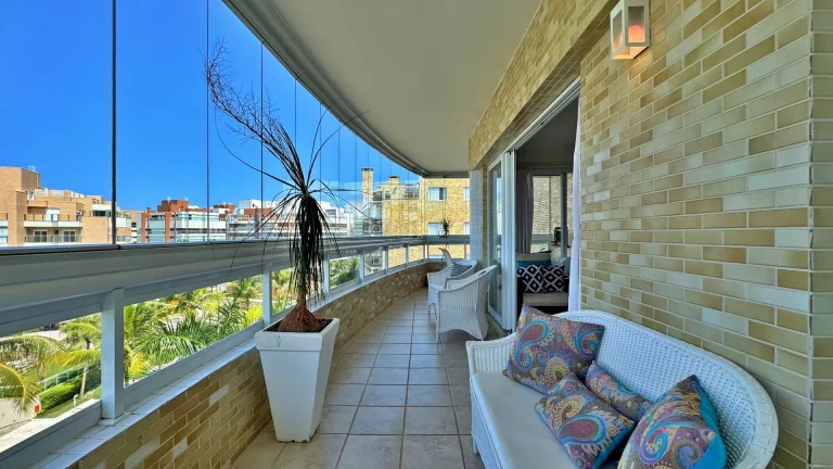 Imagem Apartamento com 3 dormitórios à venda, 113 m por R$ 3.300.000,00 - Riviera