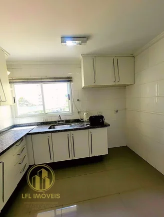 Imagem Espaçoso Apartamento de 3 Dormitórios e 3 vagas, na Vila Suzana