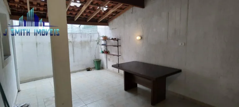 Imagem CASA PRONTA PRA MORAR, 3 DORMS (1 SUÍTE). LAZER DE CLUBE NO CONDOMÍNIO