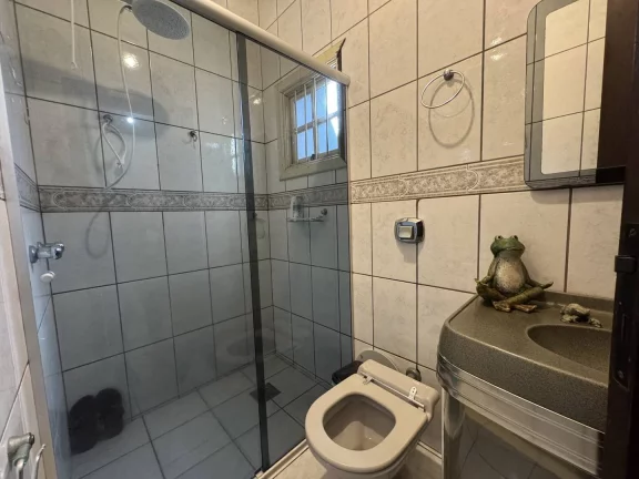 Imagem Casa 160m2, 3 quartos sendo 1 suíte, Rua Hergasto Crespo, Sapucaia do Sul