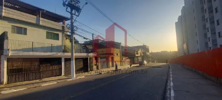Imagem Casa à venda em Franco da Rocha-SP, Jardim Luciana: 2 quartos, 2 salas, 3 vagas de garagem, 214m² de área. Confira!