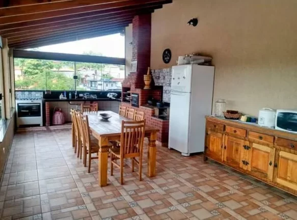 Imagem Vende-se Chácara Condomínio Vale do Coqueiro- Ibiúna