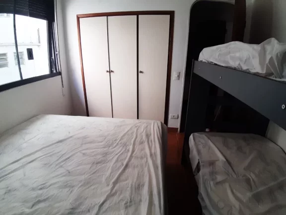 Imagem APARTAMENTO MOBILIADO, NO CALÇADÃO, 50 METROS DA PRAIA NA PITANGUEIRAS - GUARUJÁ