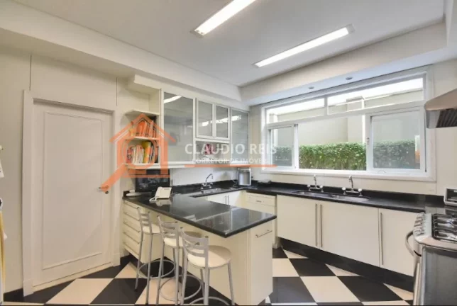 Imagem Casa com 4 Quartos à venda , 500m² - Morumbi