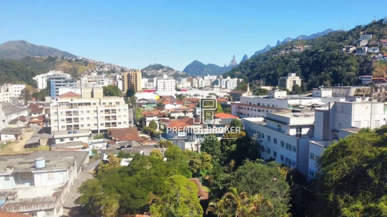 Imagem Terreno à venda, 2292 m² por R$ 3.899.900,00 - Vale do Paraíso - Teresópolis/RJ