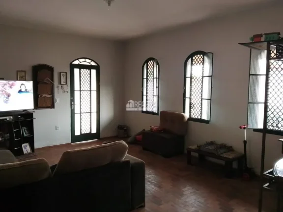 Imagem Casa à venda em Boa Vista, Uberaba - 3 dormitórios e suíte