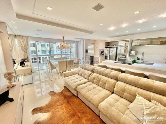 Imagem Apartamento com 3 suítes à venda no Centro de Balneário Camboriú/SC