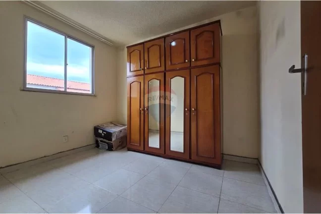 Imagem Apartamento á venda com 2 quartos e com 42m² em Paciência - Rio de Janeiro