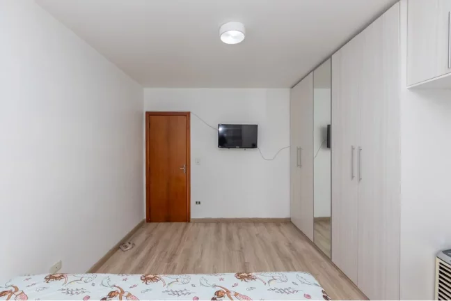 Imagem Sobrado 69m² em rua tranquila – 2 dormitórios + churrasqueira