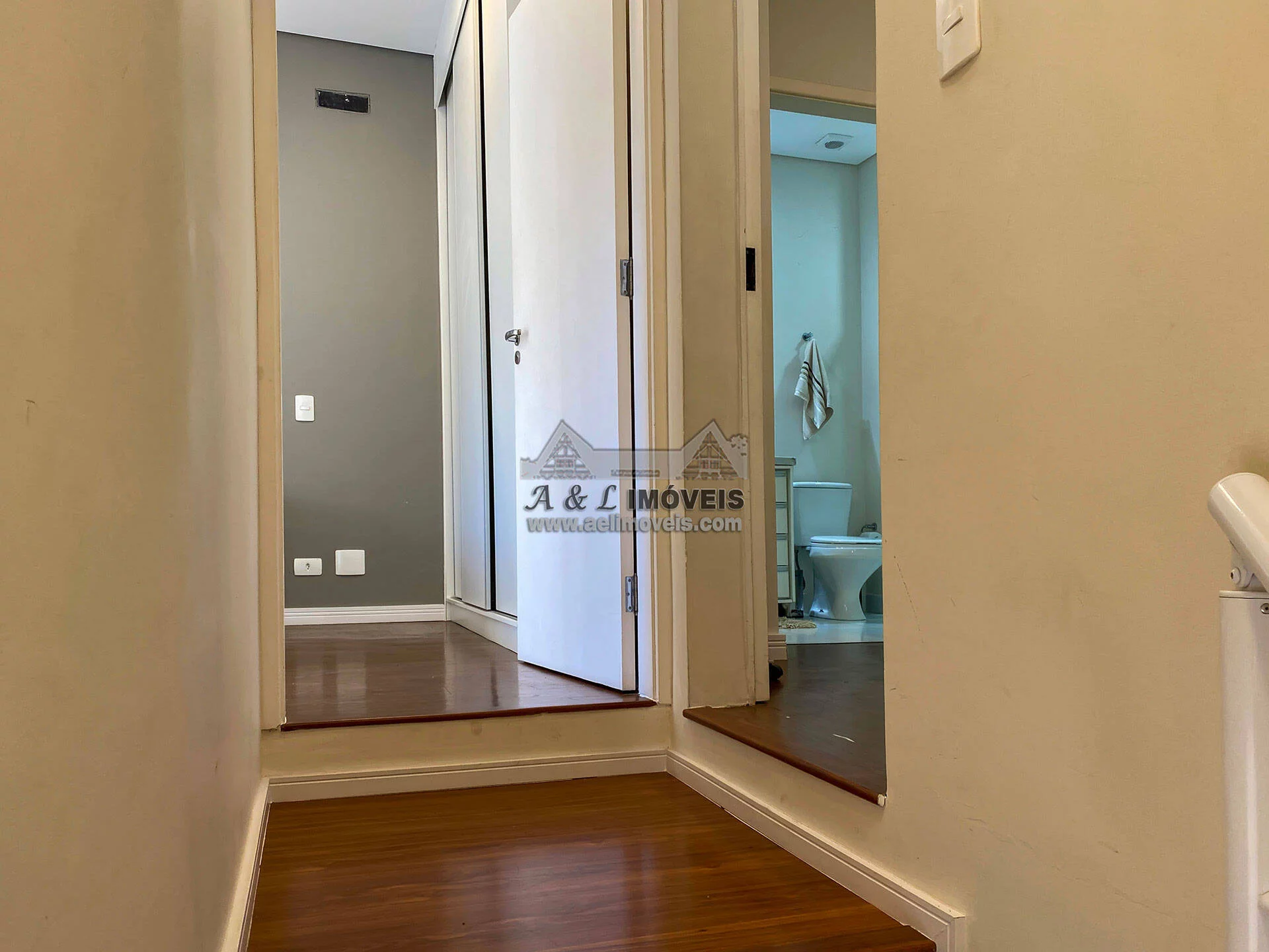Imagem Apartamento à venda em Campos do Jordão – Duplex próximo ao Capivari