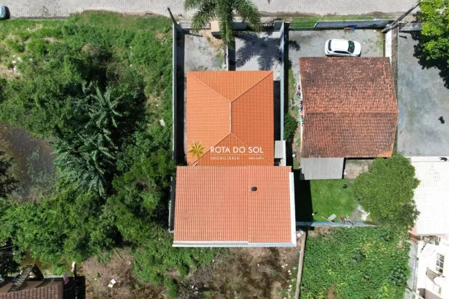 Imagem Casa e residencial à venda Praia Bombas Bombinhas SC