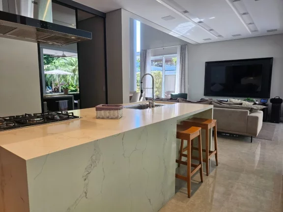 Imagem Luxuosa casa à venda na Riviera de São Lourenço, Módulo 17: 6 quartos, 6 suítes, 3 salas, 4 vagas 556m² de área