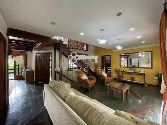 Imagem Linda casa com 06 quartos (1 suíte) , piscina, gourmet no "Granja Viana II"