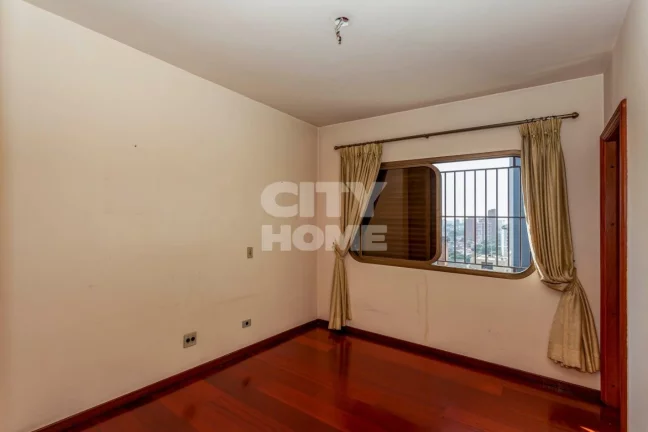 Imagem Ótimo apartamento com 301m² no Campo Belo, um por andar. Amplo living com varanda, home theather, ...