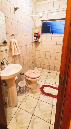 Imagem Casa Sobrado, 3 Dormitórios ( 1 suíte), Jardim das Industrias, Sjc.