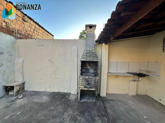 Imagem Casa com 02 quartos para Alugar no Bairro Presidente Kennedy