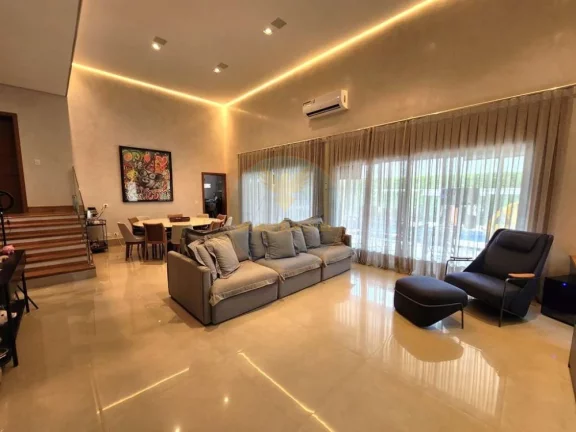 Imagem Casa Alto Padrão a Venda no bairro Granja Viana - Carapicuíba, SP
