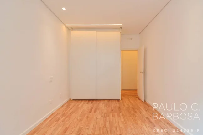 Imagem Jardins Venda - 3 Dormitórios (1 Suíte) - 2 Vagars - 187m²