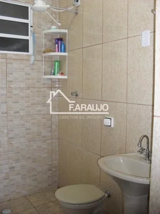 Imagem Casa à venda em Jardim Ana Maria com 234m² 3 quartos, 2 vagas