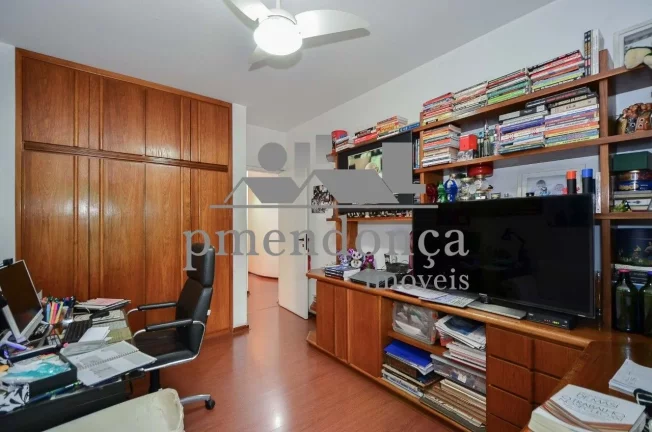 Imagem Apartamento na Rua Bahia com 230m², 4 quartos ( 2 sui­tes) e 4 vagas + depi³sito.