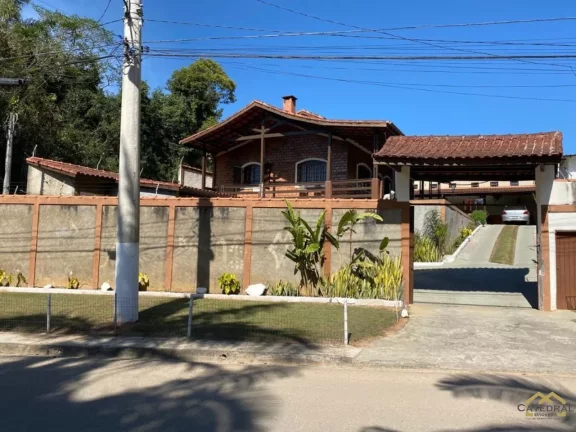 Imagem Linda Casa à venda com 330 m² com 04 Dormitórios em Embu-Guaçu/SP