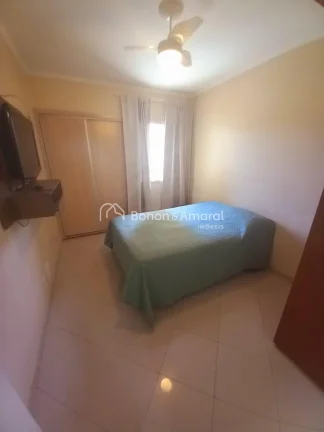 Imagem Este apartamento foi totalmente reformado e oferece um ambiente muito bem iluminado e arejado. Local...