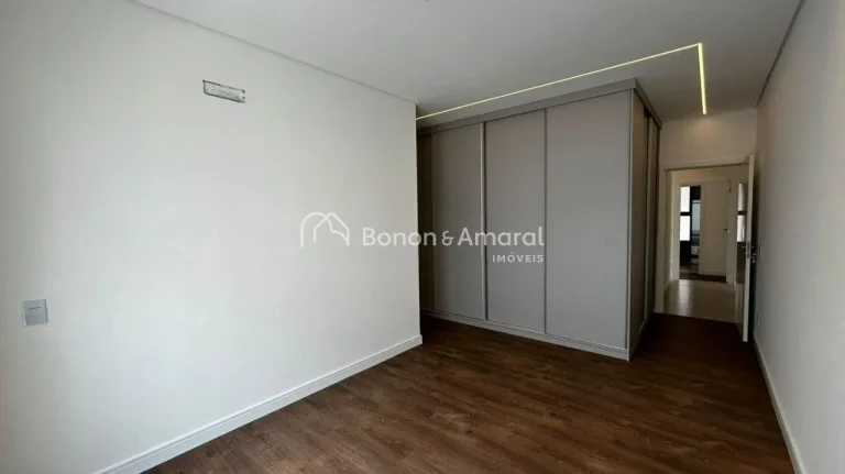 Imagem Casa de condomínio à venda com 240 m² e 3 quartos, no Loteamento Residencial Arborais em Campinas/SP