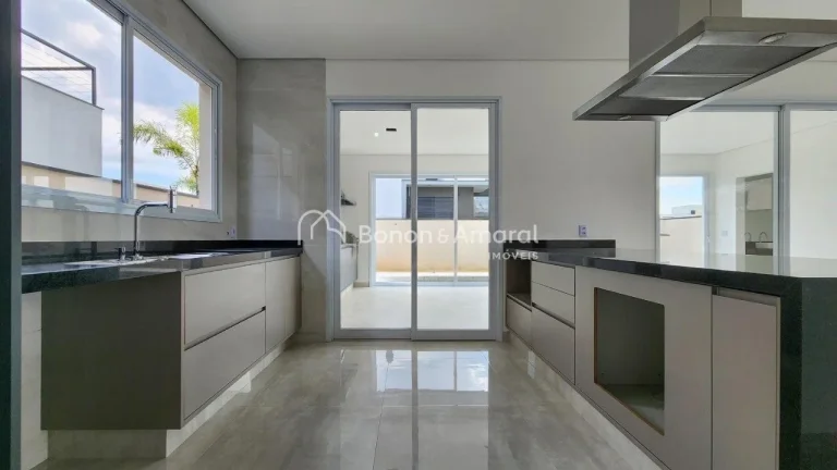Imagem Casa de condominio a venda em Campinas no Aborais..

Linda e imponente residência, recém construí...